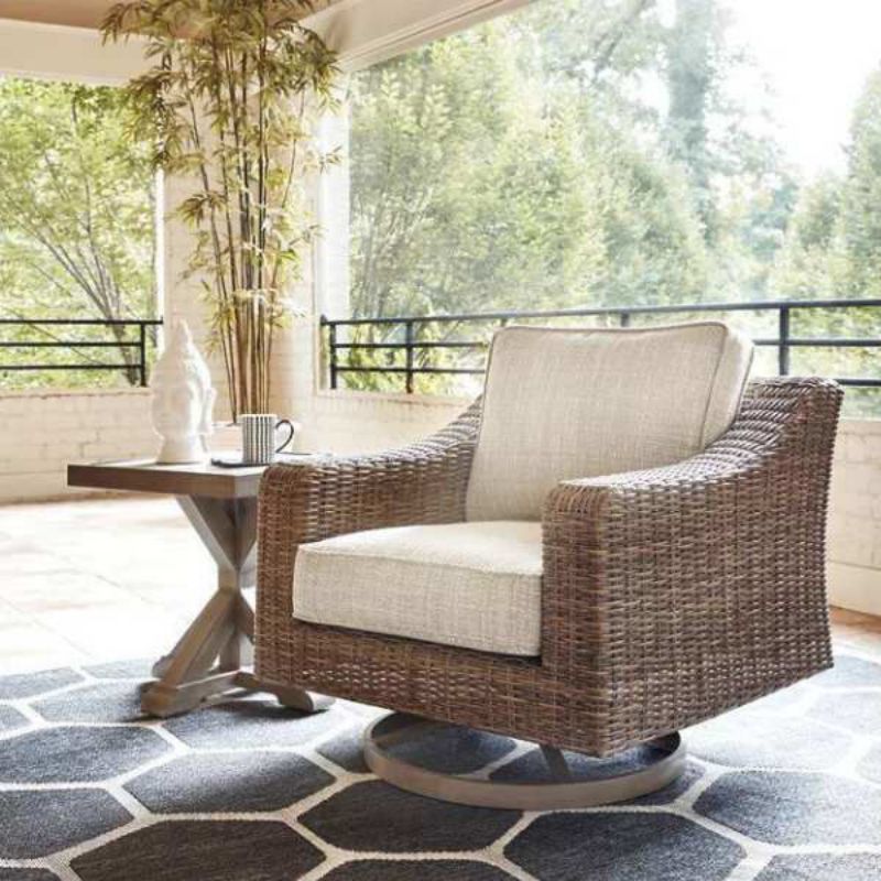 Picture of EASTCHESTER SWIVEL LOUNGE CHAIR - P791