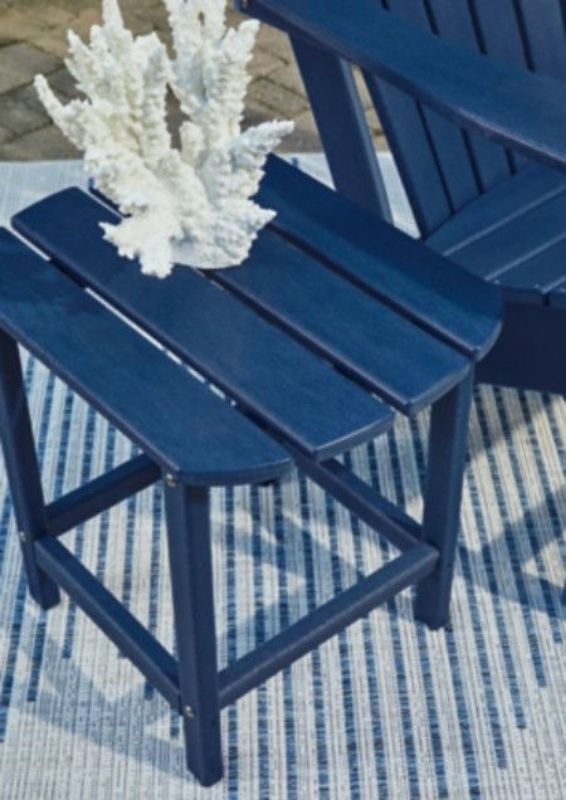 OUTDOOR END TABLE